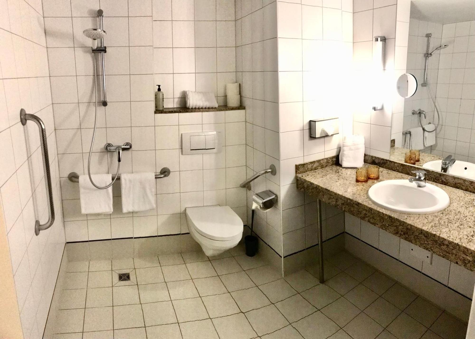 Best Western Conference Airporthotel Frankfurt Moerfelden Exterior foto